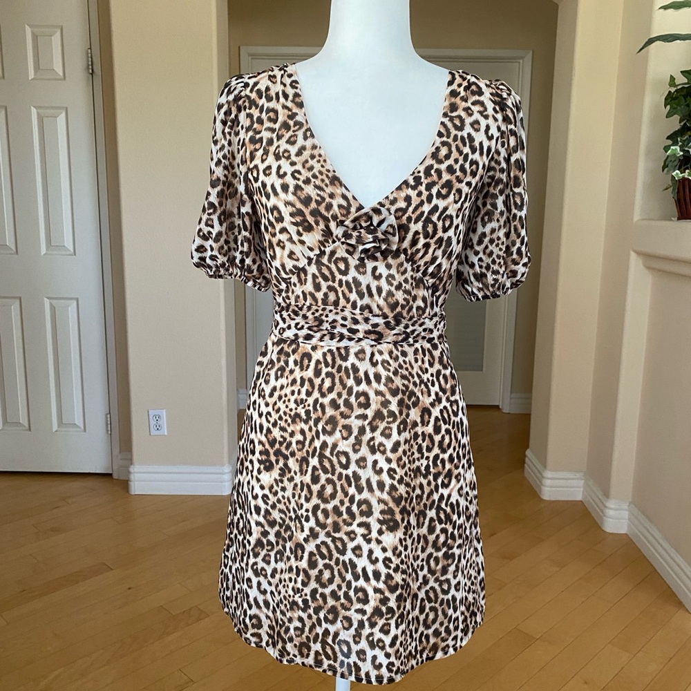 NWT Wayf Brown Cream Fit and Flare Mini Dress